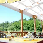 Hotel De L'ile Chez Wendy Et Fred
