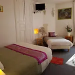 De L'ile Chez Wendy Et Fred Hotel