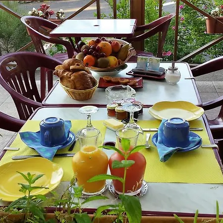 De L'ile Chez Wendy Et Fred Jumeaux