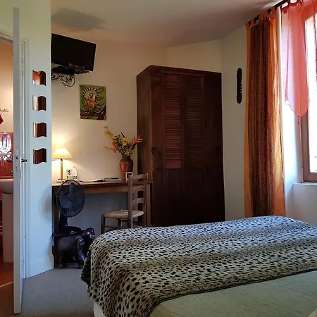 De L'ile Chez Wendy Et Fred Отель