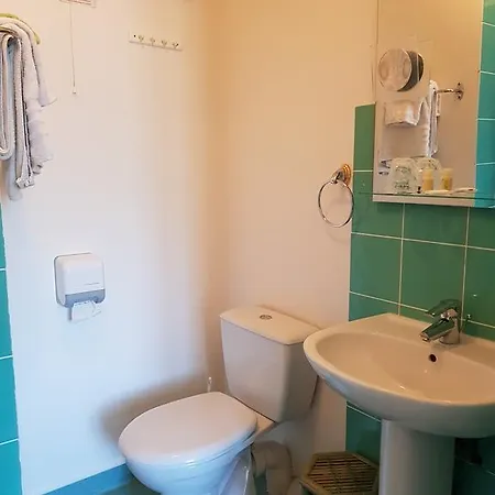 De L'ile Chez Wendy Et Fred 호텔